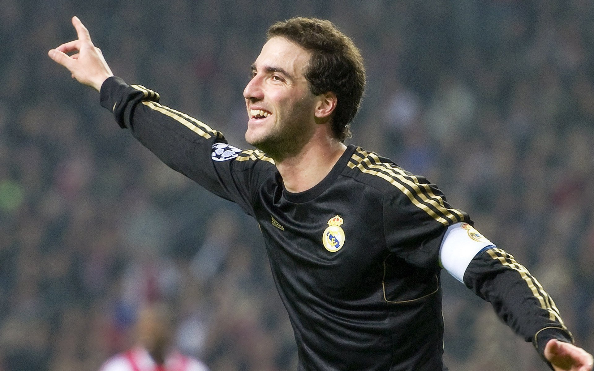 哈弗茨决胜时刻接管排名战,塞内加尔式坚韧助尼斯带走关键胜利