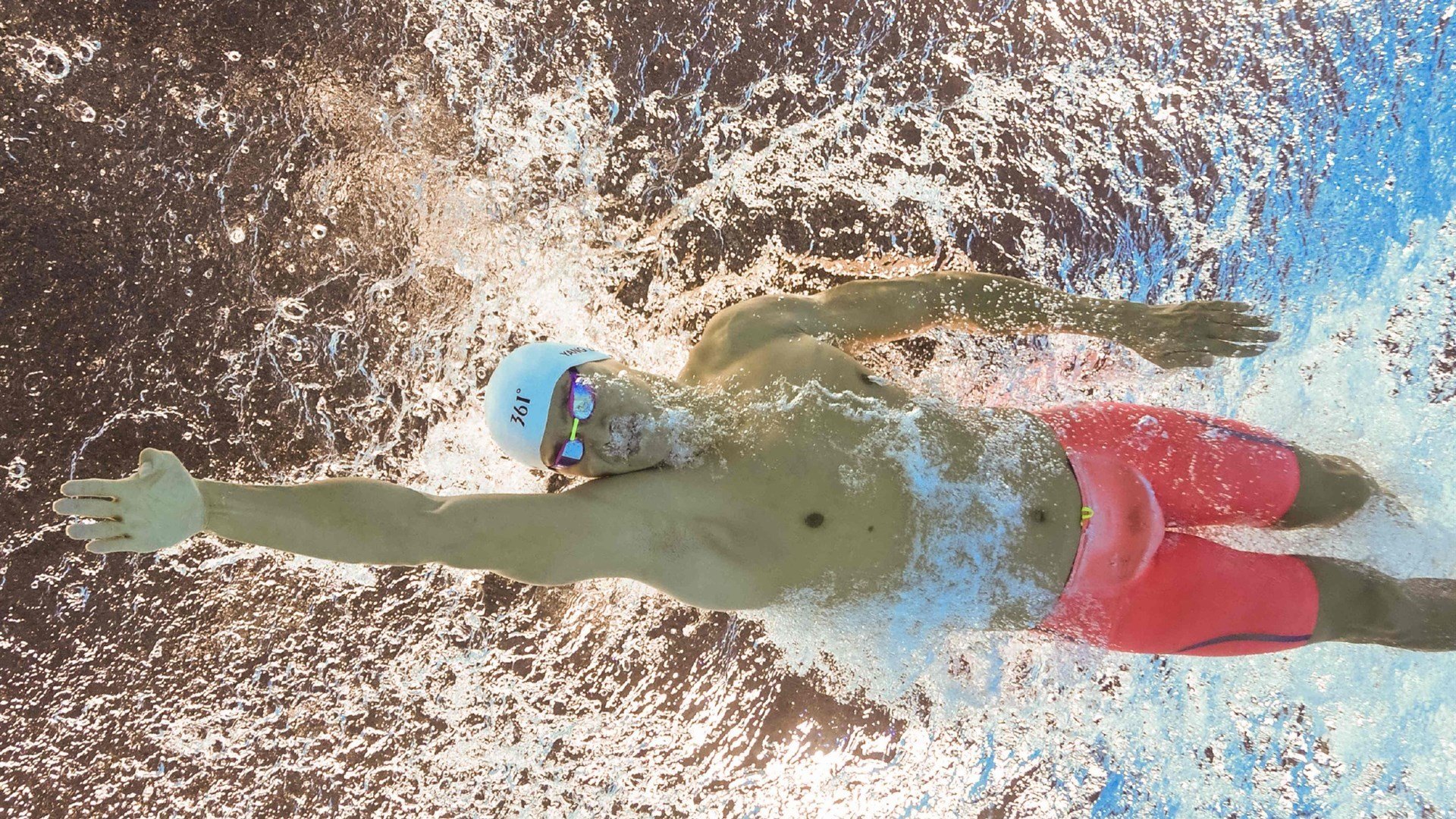 欧冠淘汰赛之夜，奥斯梅恩比赛走势一手掌控